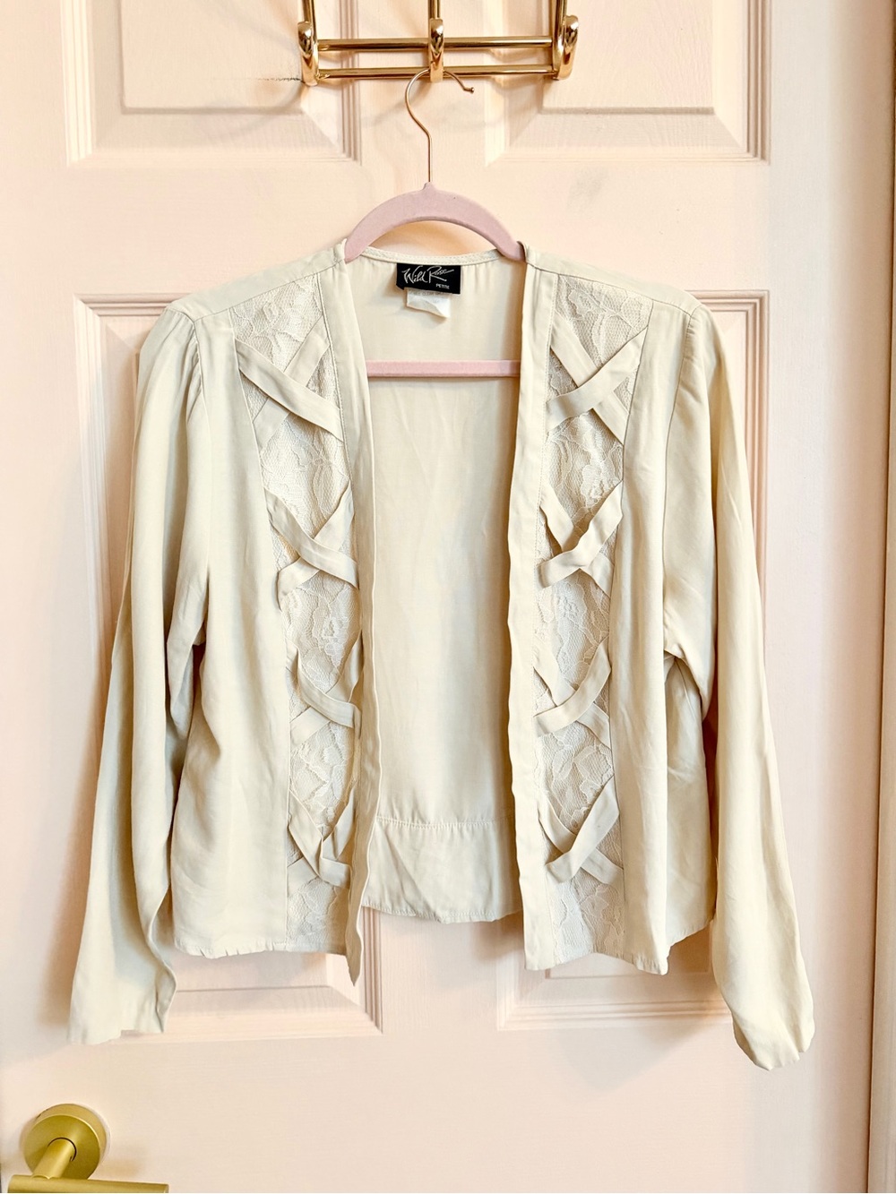 Cream wild rose light jacket